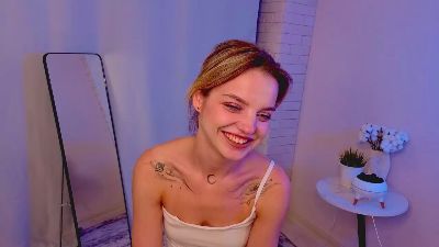 ChloeKoverman Live Image