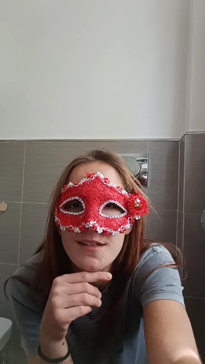 LadyOscar___ Live Image