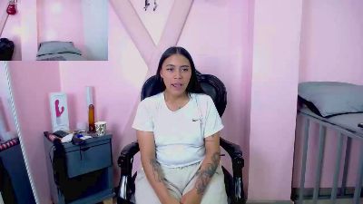 Aiko_n_Samantha live from Colombia