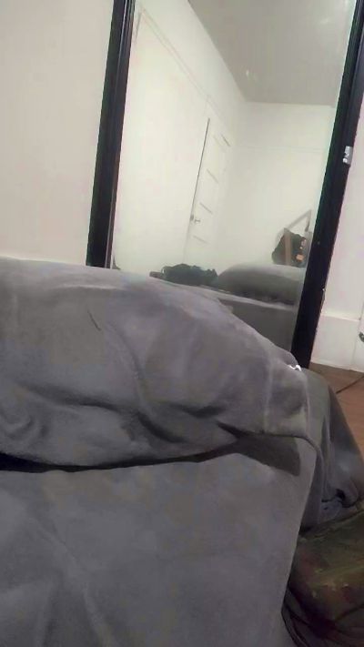 AlejandroM87 live from United States