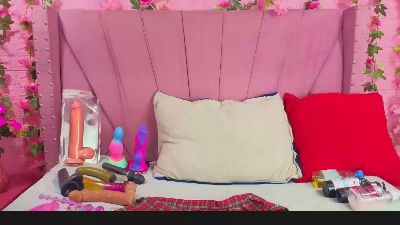 AngeyaPetite live from Colombia