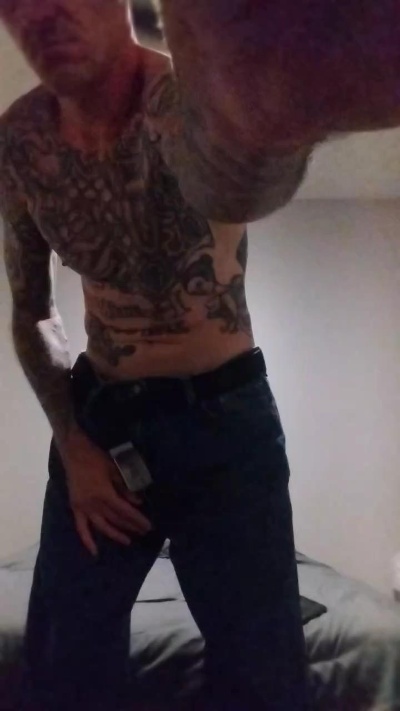 Charles267306 live from United States