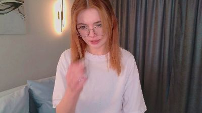 Elizabeth_Leee live from Latvia