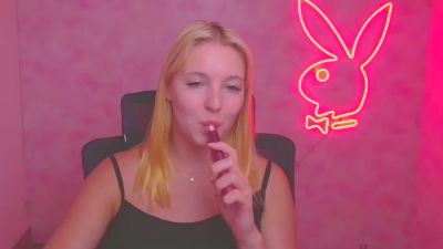 Ella_you live from Germany