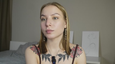 GenovevaCostas live from France