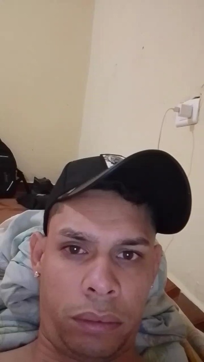 Hotgabriel8 live from Colombia