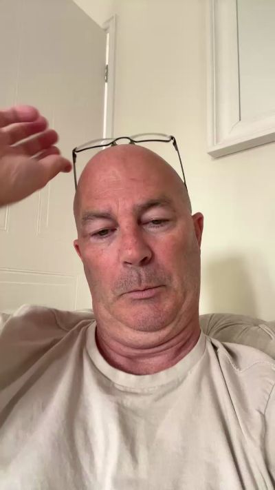 JKLulu7374 live from United Kingdom