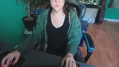KushandKink live from Canada