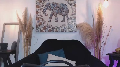 LuccyMilky live from Colombia
