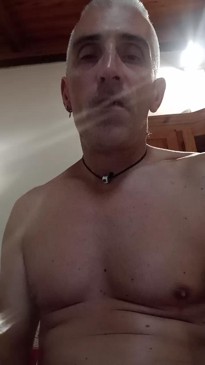 Male4females live from Italy