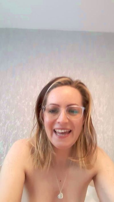 MillyKitch88 live from United Kingdom