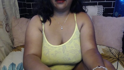 Oriane22 live from France