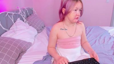 Sara_Moor live from United States