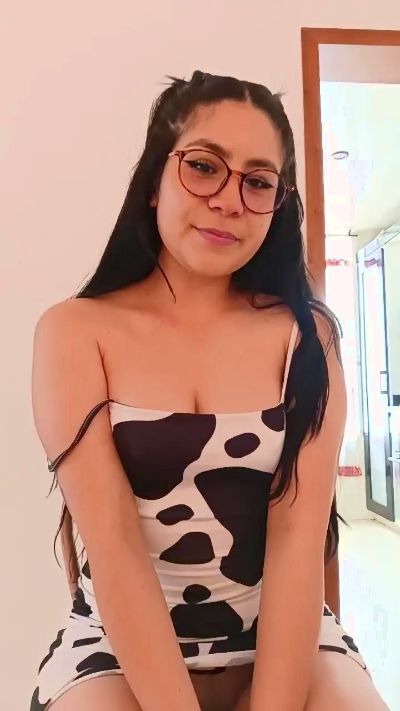 Savannahbunny live from Colombia