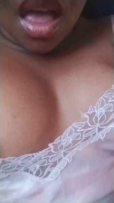 Sexyebonygirl8 live from France