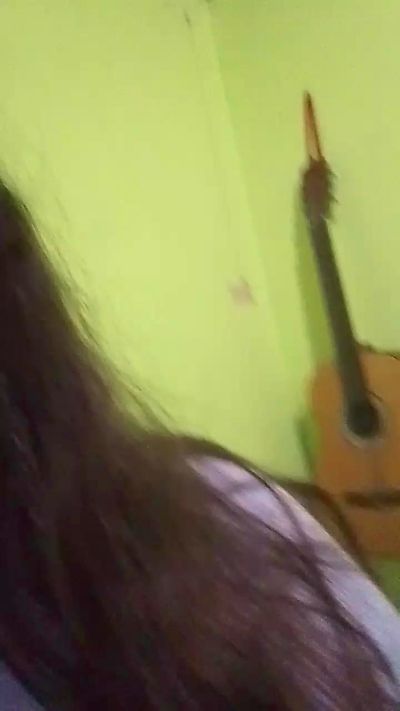 Sofialilu live from Chile