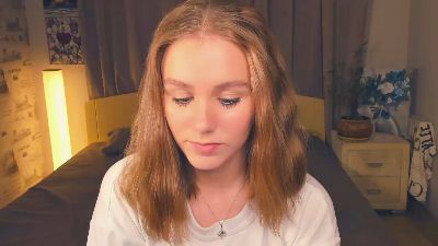 SuzyTempelton live from United States