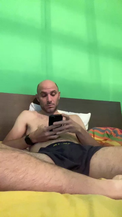 _ben_88_ live from Italy