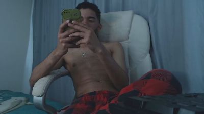 andresnoir_ live from Colombia
