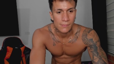 austing_king live from Colombia