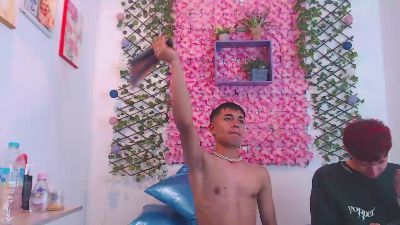 iam_lukas__ live from Colombia