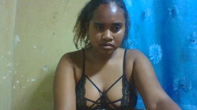 marie434 live from Madagascar