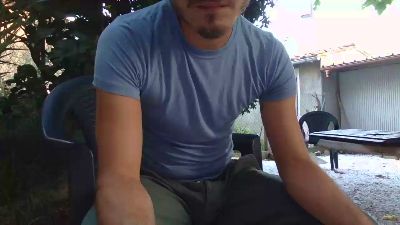 short_and_cute live from United Kingdom