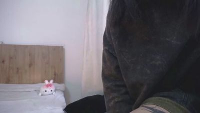 ttoyouwu live from Colombia