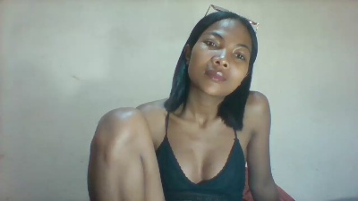 yrinah1 live from Madagascar